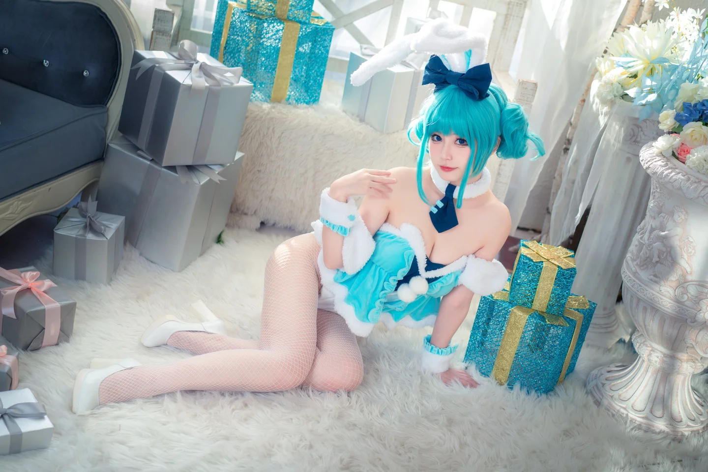 猫大人 - 初音白兔 [24P-280MB] tg@simisebaisi 【丝足阁】013.webp